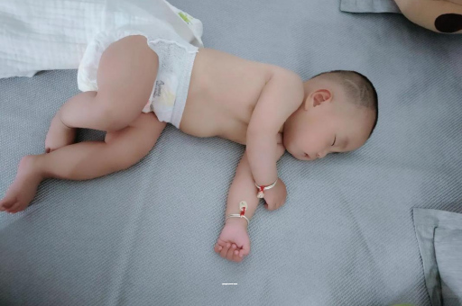 安丘三个月宝宝发育标准